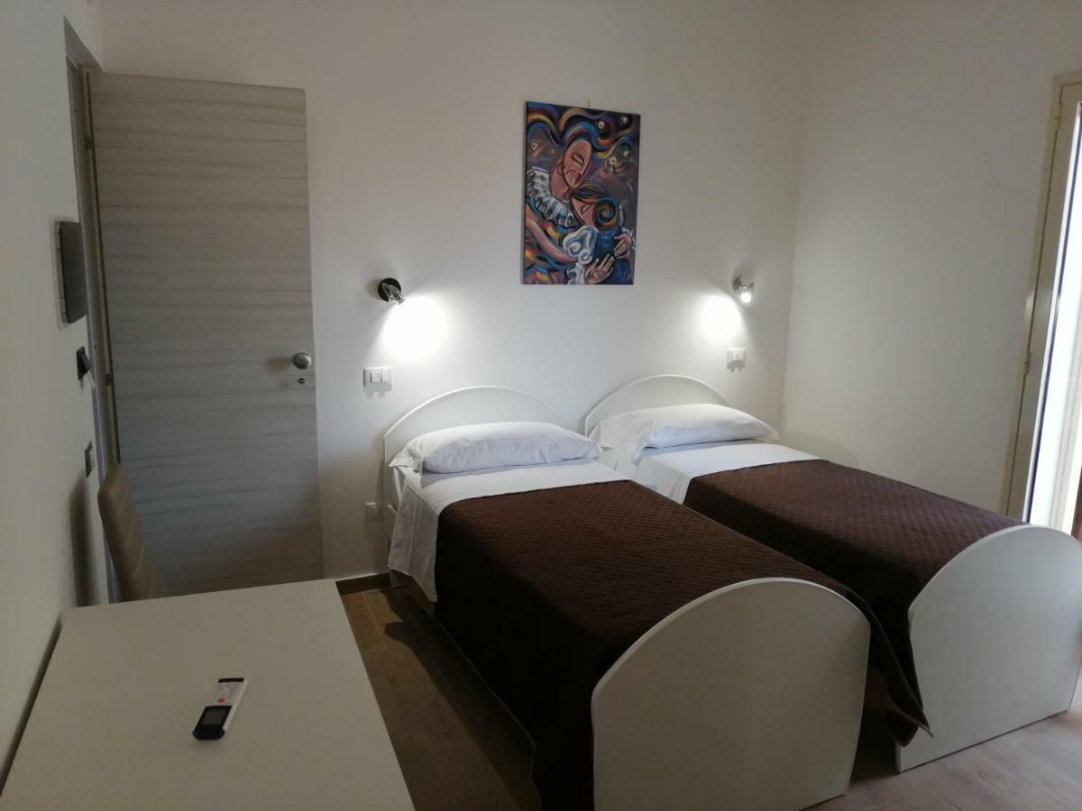 Opera Boutique Rooms Монреале Экстерьер фото