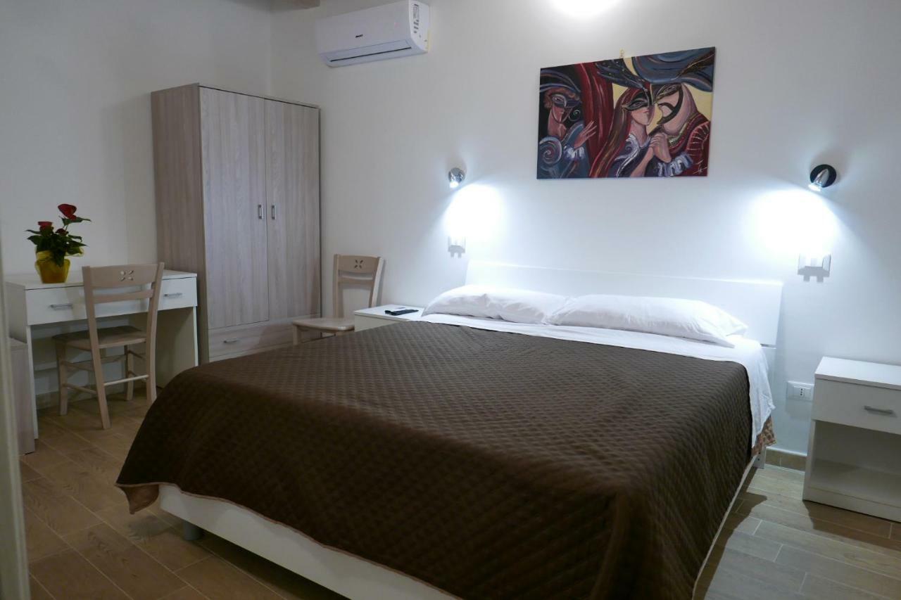 Opera Boutique Rooms Монреале Экстерьер фото