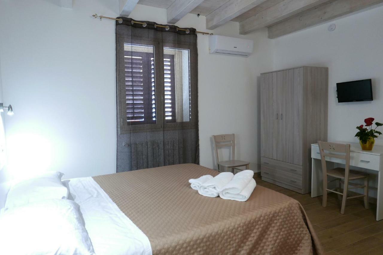 Opera Boutique Rooms Монреале Экстерьер фото