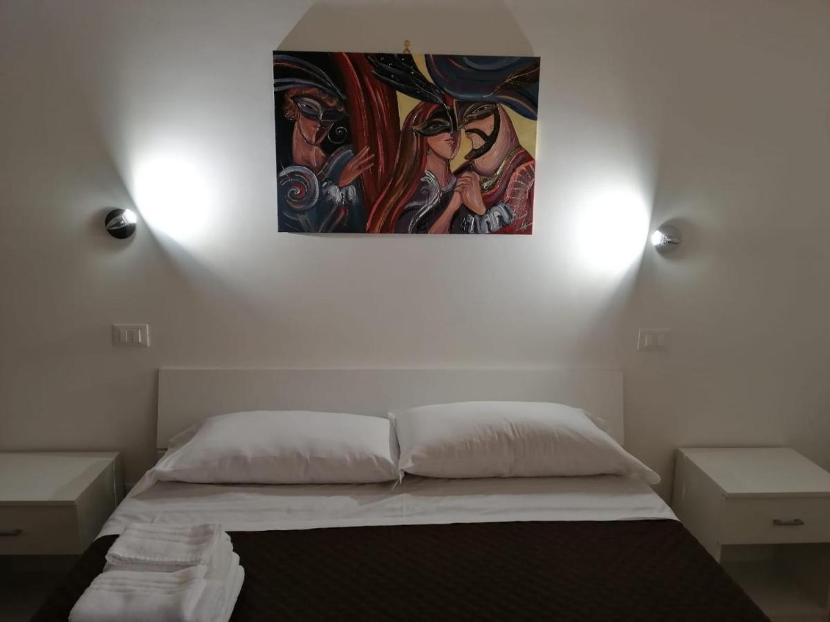 Opera Boutique Rooms Монреале Экстерьер фото